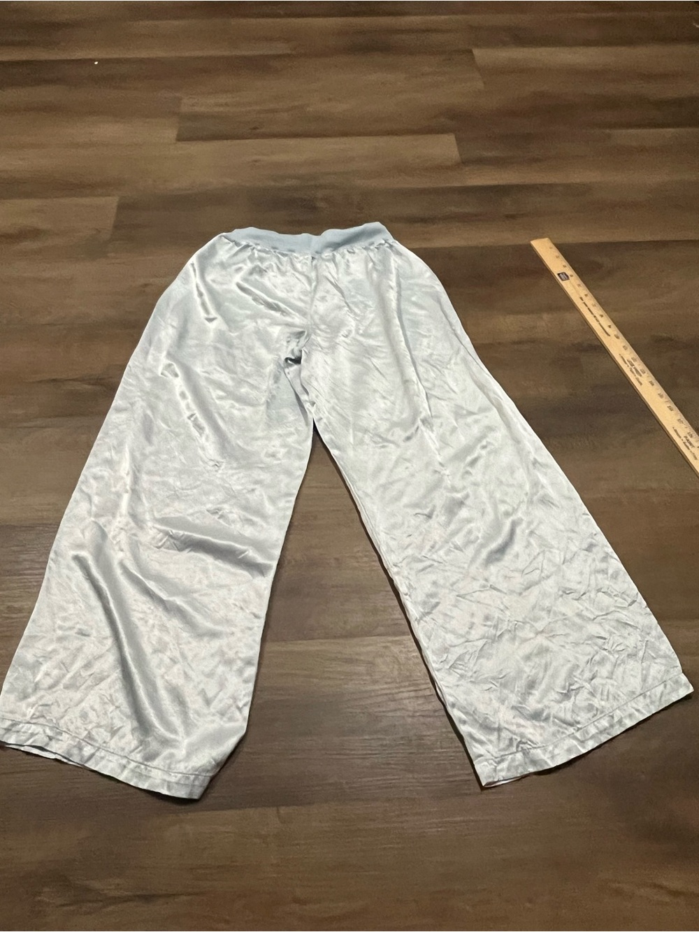 PJ Harlow Jolie Satin Capri Pants | Baby Blue | Small | Flowy Lounge - Picture 3 of 8